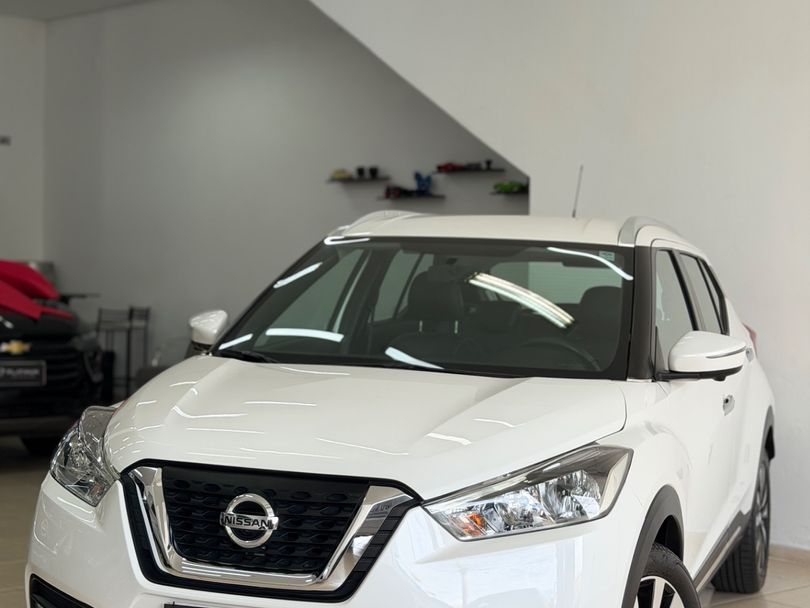 Nissan KICKS SL 1.6 16V FlexStar 5p Aut.