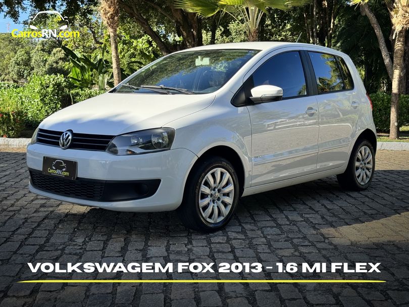 VolksWagen Fox 1.6 Mi Total Flex 8V 5p