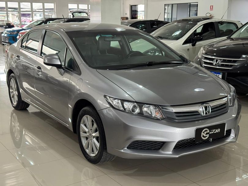 Honda Civic Sedan LXS 1.8/1.8 Flex 16V Aut. 4p
