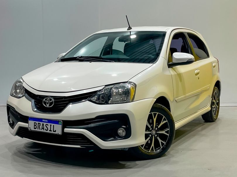 Toyota ETIOS PLATINUM 1.5 Flex 16V 4p Aut.