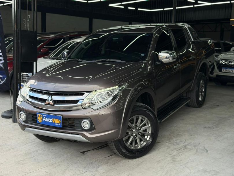 Mitsubishi L200 Triton Sport HPE-S 2.4 CD Dies. Aut