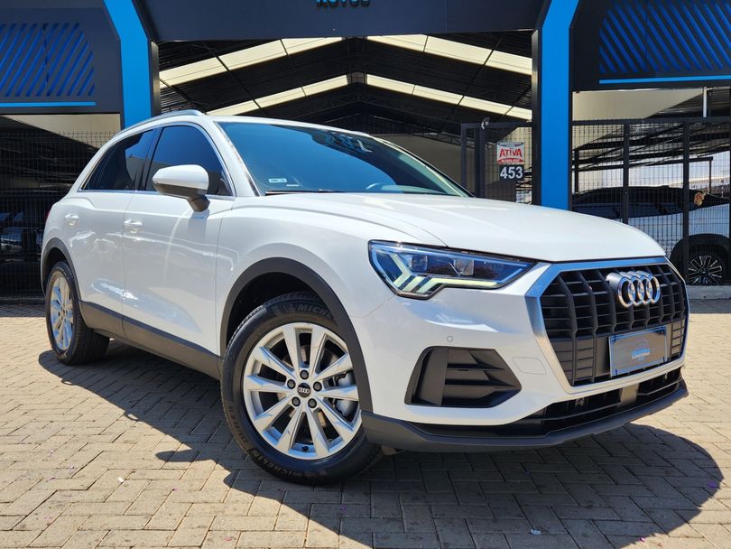 Audi Q3 P. Plus 1.4 TFSI Flex/P.Plus S-tronic