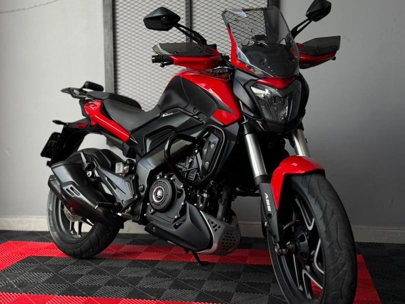 BAJAJ DOMINAR 400 