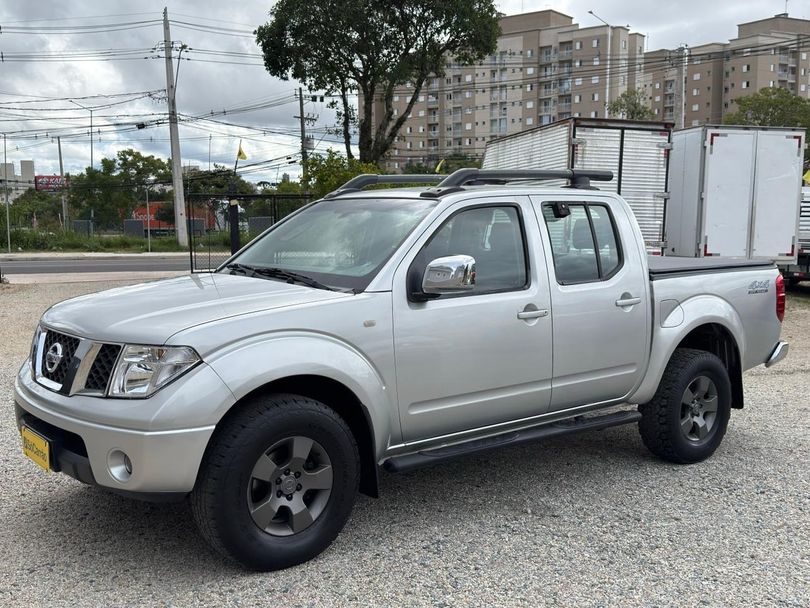 Nissan Frontier LE CD 4x4 2.5 TB Diesel Mec.