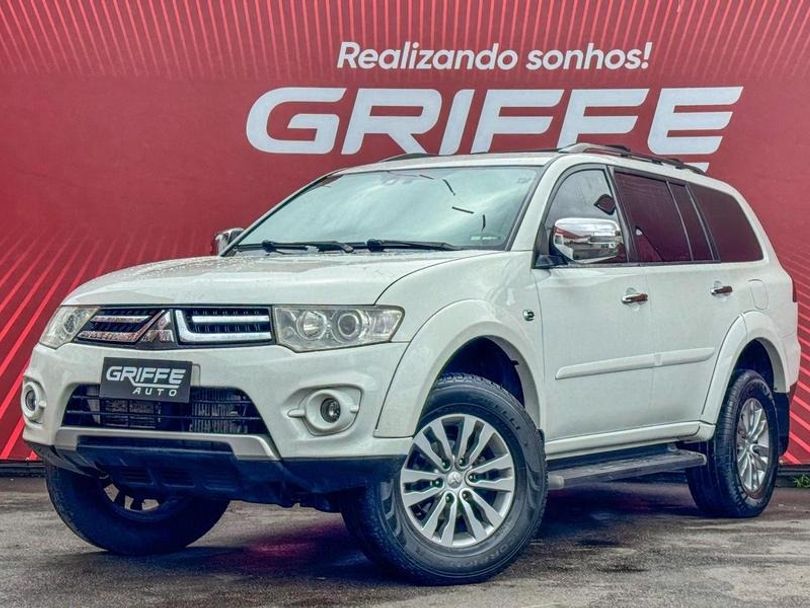 Mitsubishi Pajero DAKAR 3.2 4x4 T.I. Dies. 5p Aut.