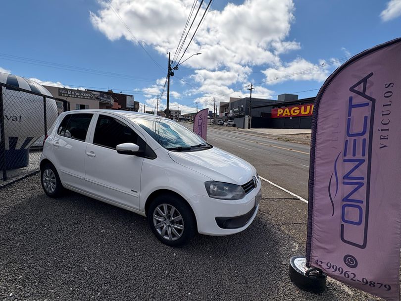 VolksWagen Fox 1.6 Mi Total Flex 8V 5p