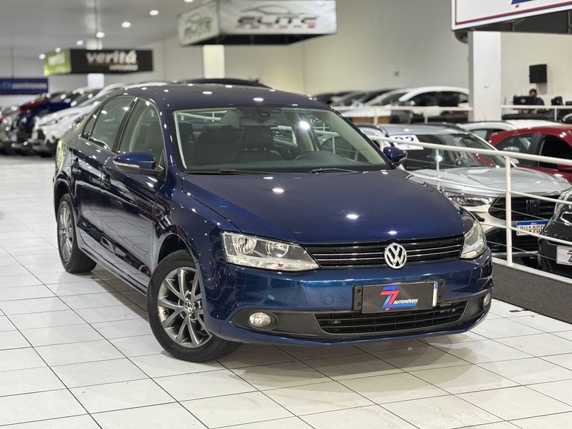 VolksWagen JETTA Comfortline 2.0 T.Flex 8V 4p Tipt.