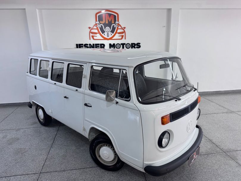VolksWagen Kombi Standard/ Luxo/ Série Prata