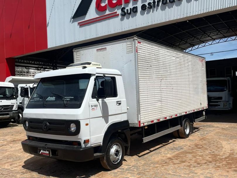VOLKSWAGEN 9-150 E Delivery 2p (diesel)