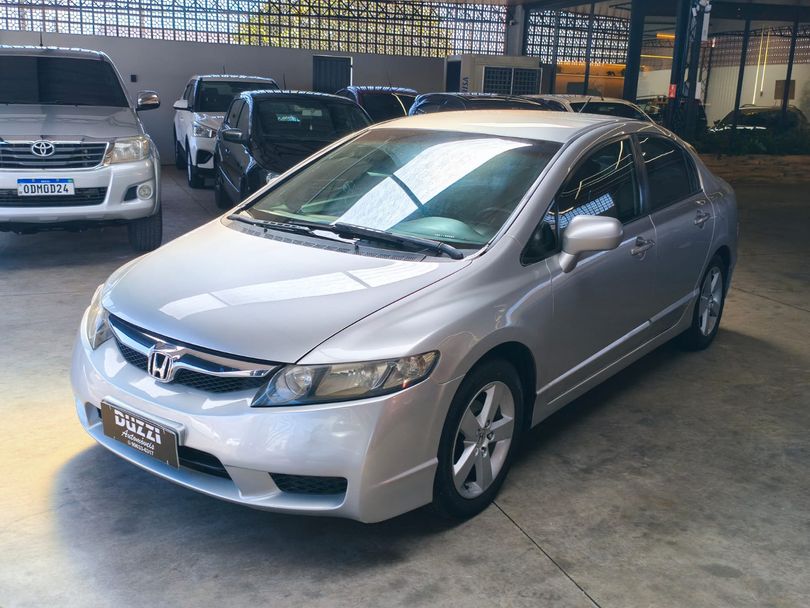 Honda Civic Sedan LXS 1.8/1.8 Flex 16V Aut. 4p