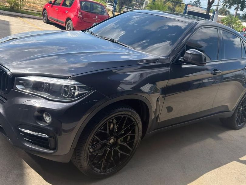 BMW X6 M 4.4 4x4 V8 32V Bi-Turbo Aut.
