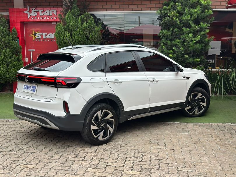 VolksWagen Nivus Highline 1.0 200 TSI Flex Aut.