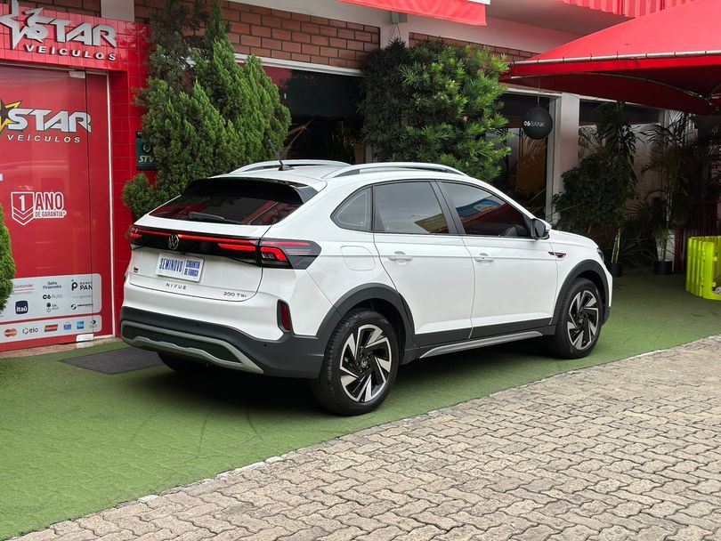 VolksWagen Nivus Highline 1.0 200 TSI Flex Aut.