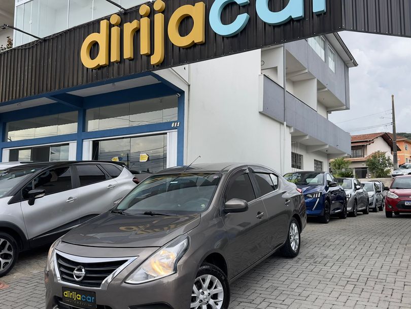 Nissan VERSA SV 1.6 16V FlexStart 4p Aut.