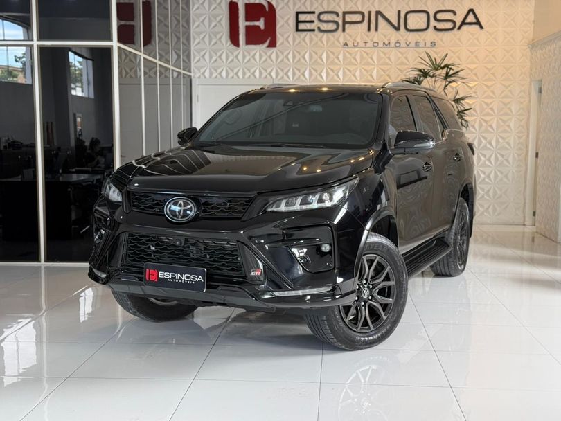 Toyota Hilux SW4 GRS 2.8 TB 4x4 Diesel Aut.