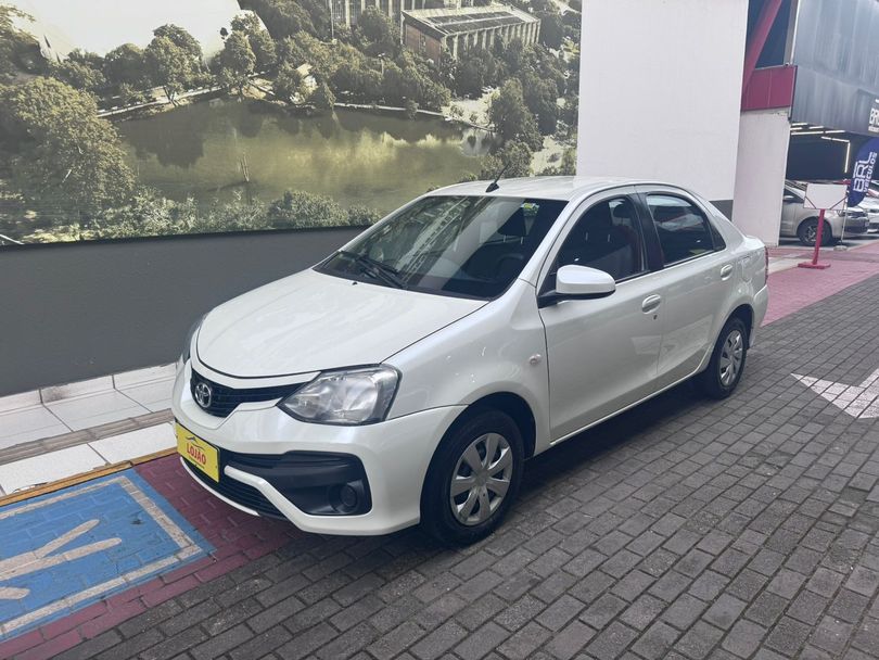 Toyota ETIOS XS Sedan 1.5 Flex 16V 4p Aut.