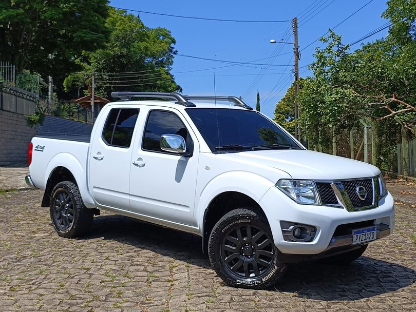 Nissan Frontier SL CD 4x4 2.5TB Diesel Aut