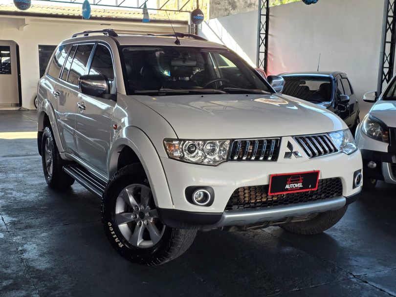 Mitsubishi Pajero DAKAR HPE 3.2 4x4 T.I Dies 5p Aut