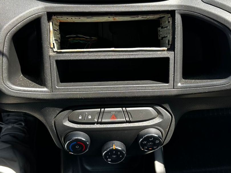 Chevrolet ONIX HATCH LT 1.0 8V FlexPower 5p Mec.