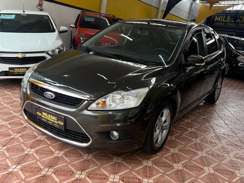 Ford Focus 1.6 S/SE/SE Plus Flex 8V/16V  5p