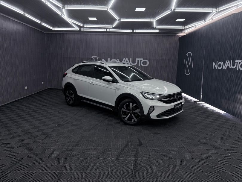 VolksWagen Nivus Highline 1.0 200 TSI Flex Aut.