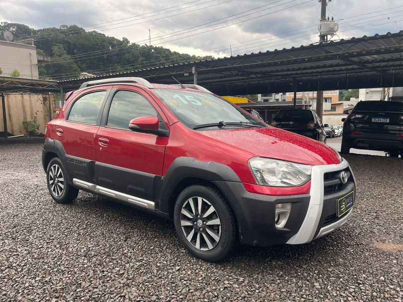 Toyota ETIOS CROSS 1.5 Flex 16V 5p Mec.