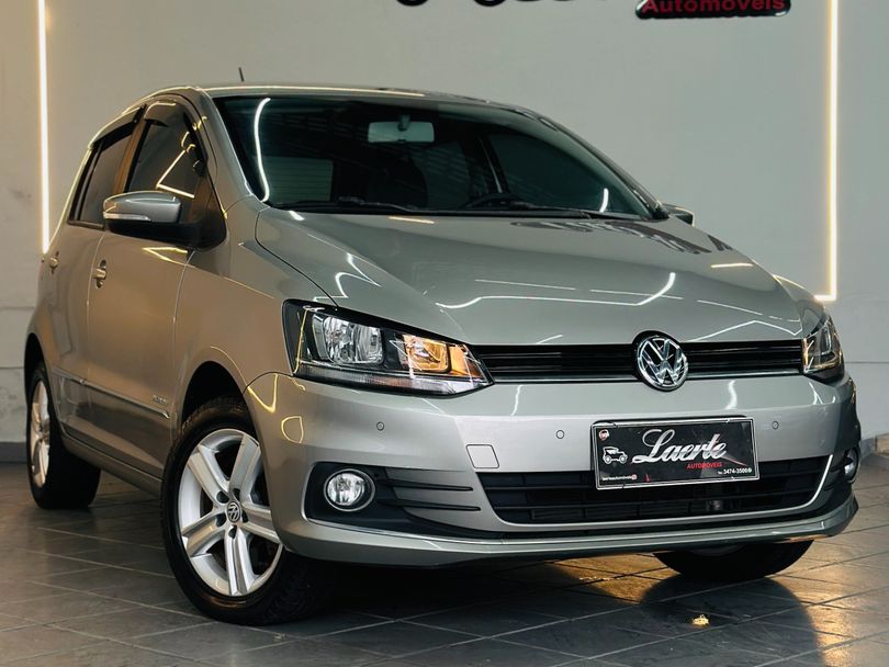 VolksWagen Fox Highline1.6 Flex 16V 5p