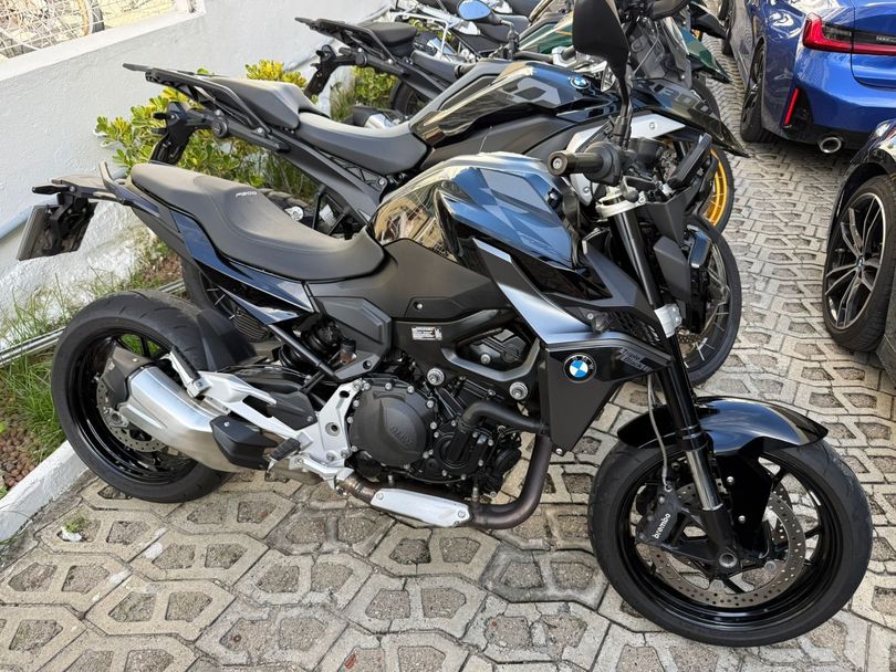 BMW F 900 R Sport Plus