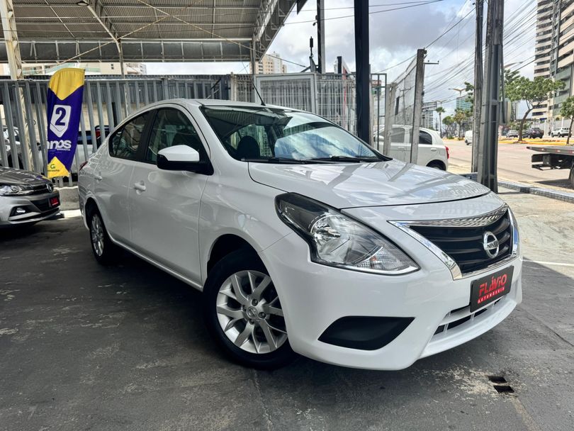 Nissan VERSA SV 1.6 16V FlexStart 4p Aut.