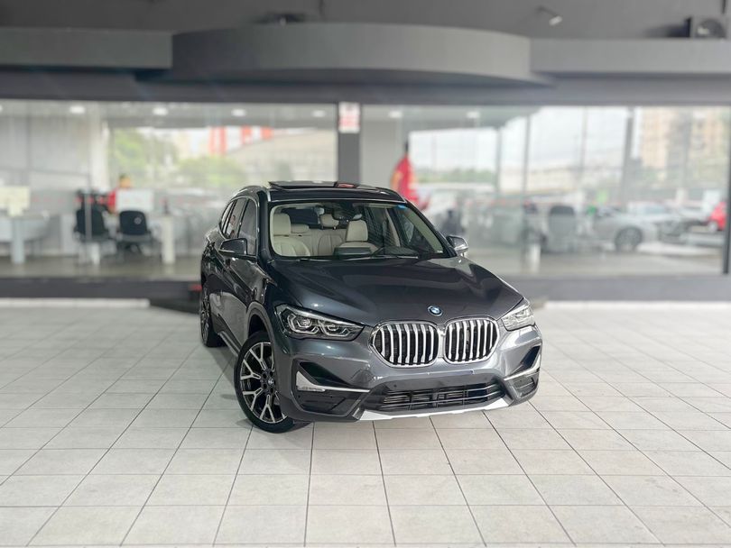 BMW X1 SDRIVE 20i X-Line 2.0 TB Active Flex