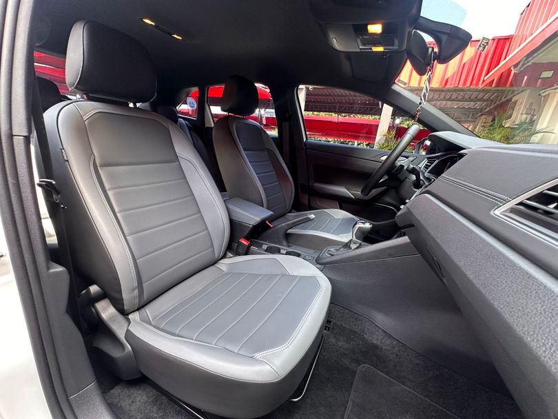 VolksWagen Nivus Highline 1.0 200 TSI Flex Aut.