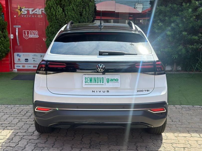 VolksWagen Nivus Highline 1.0 200 TSI Flex Aut.