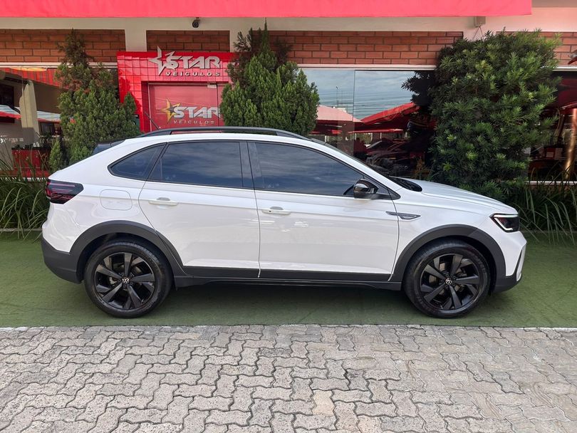 VolksWagen Nivus Highline 1.0 200 TSI Flex Aut.