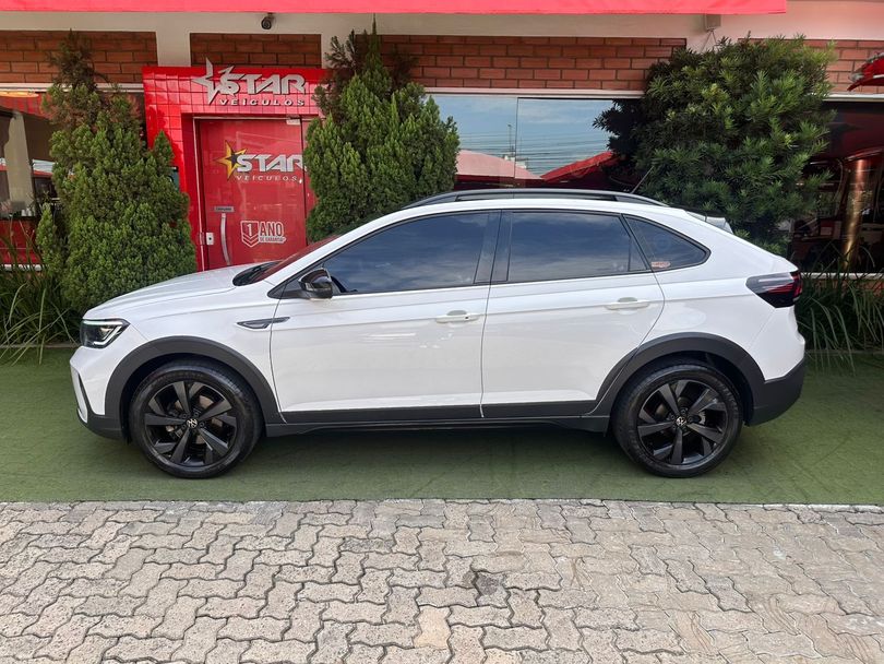 VolksWagen Nivus Highline 1.0 200 TSI Flex Aut.