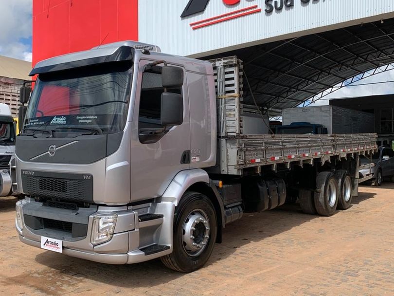 VOLVO VM 270 6x2 2p (diesel) (E5)