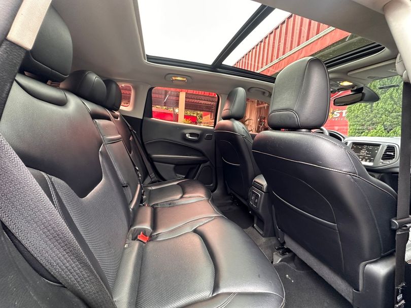 Jeep COMPASS LONGITUDE 2.0 4x4 Dies. 16V Aut.