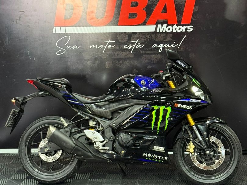 YAMAHA YZF R-3 321/ABS