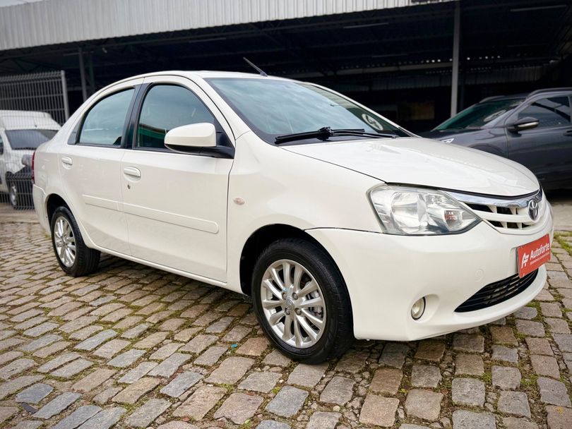 Toyota ETIOS XLS Sedan 1.5 Flex 16V 4p Mec.