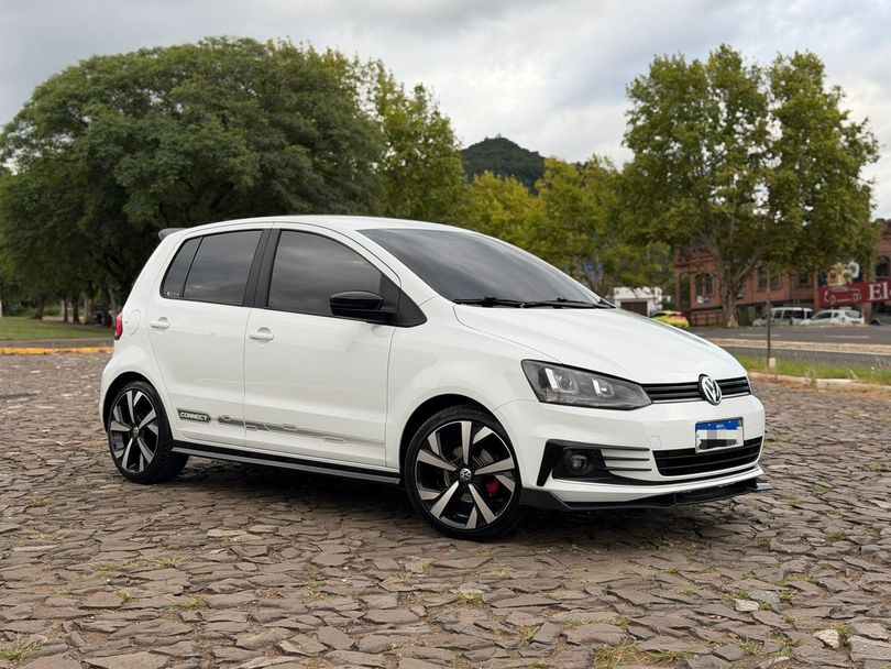 VolksWagen Fox Connect 1.6 Flex 8V 5p