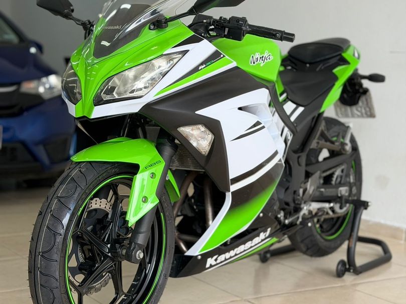 KAWASAKI NINJA 300
