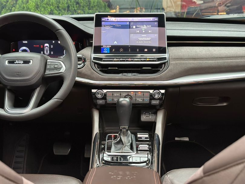 Jeep Commander Overl. TD380 2.0 4x4 Die. Aut.