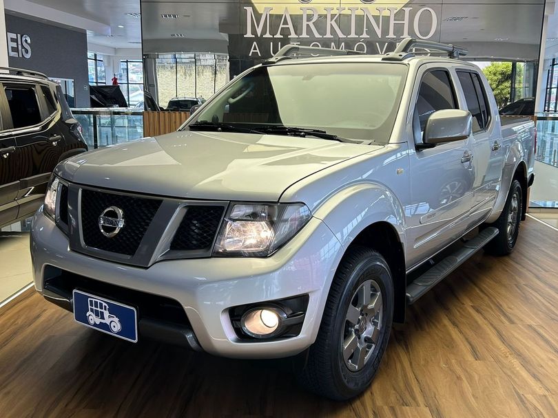 Nissan Frontier SV AT. CD 4x4 2.5 TB Dies. Aut.