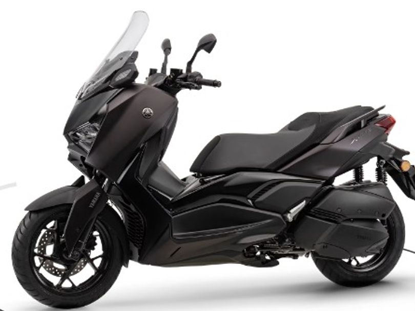 YAMAHA XMAX 300 CONNECTED 