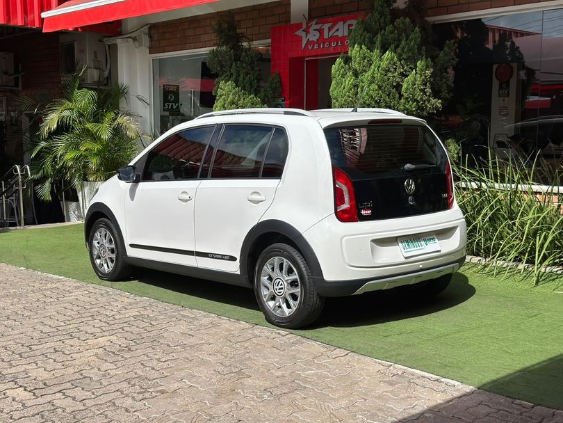 VolksWagen up! cross 1.0 TSI Total Flex 12V 5p