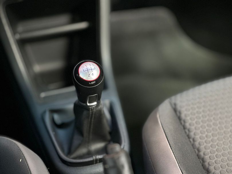 VolksWagen up! cross 1.0 TSI Total Flex 12V 5p