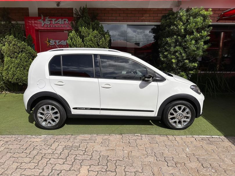 VolksWagen up! cross 1.0 TSI Total Flex 12V 5p