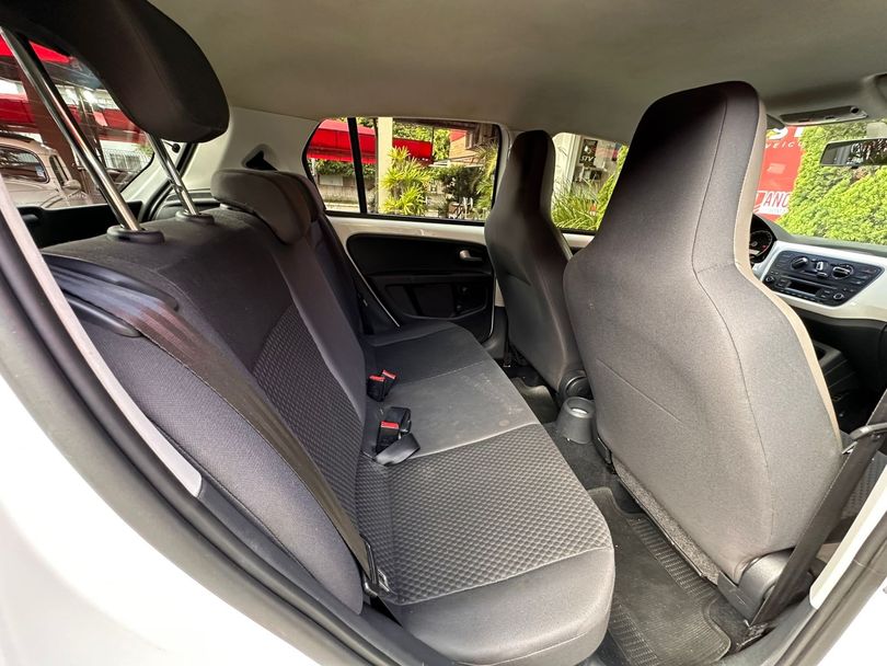 VolksWagen up! cross 1.0 TSI Total Flex 12V 5p