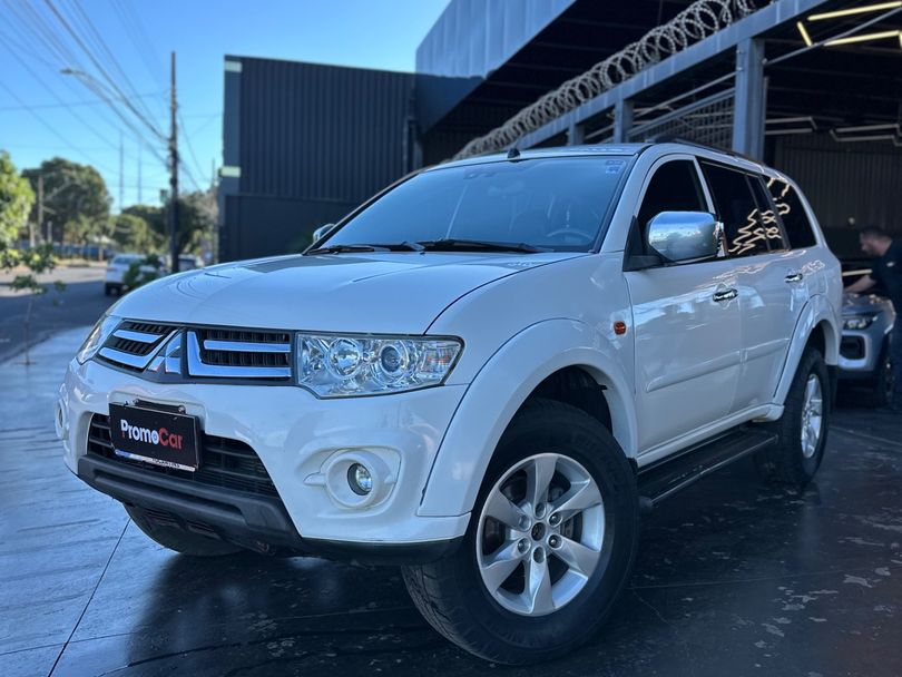 Mitsubishi Pajero DAKAR HPE 3.2 4x4 T.I Dies 5p Aut