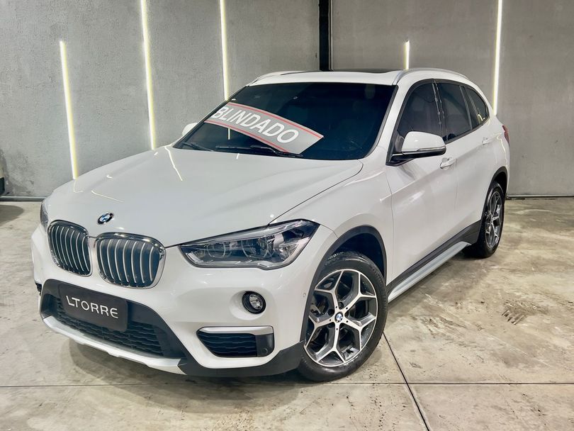 BMW X1 SDRIVE 20i X-Line 2.0 TB Active Flex