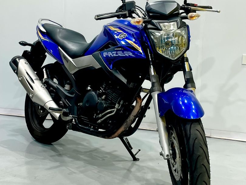 YAMAHA YS 250 FAZER/ FAZER L. EDITION /BLUEFLEX